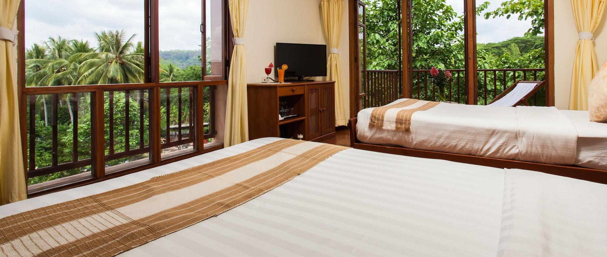 Riverhouse-The Teak House Mae Sariang Exterior foto